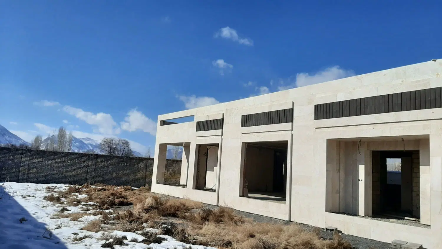 ویلایی  خام