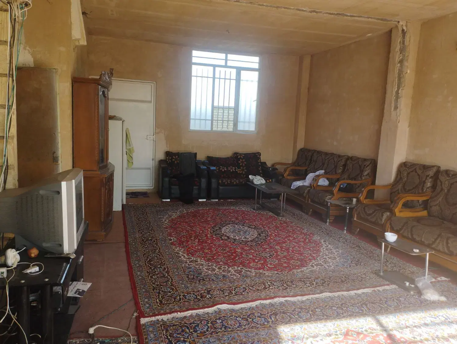 منزل ویلایی.ویک پلاک زمین موقعیت عالی..معاوضه .