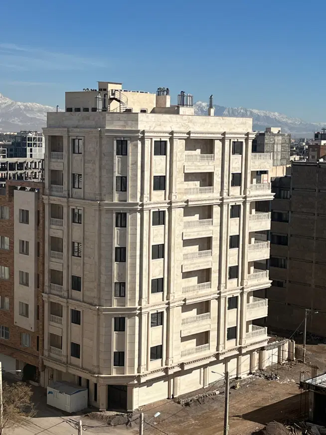 فروش واحد۱۰۰متری همتی فر