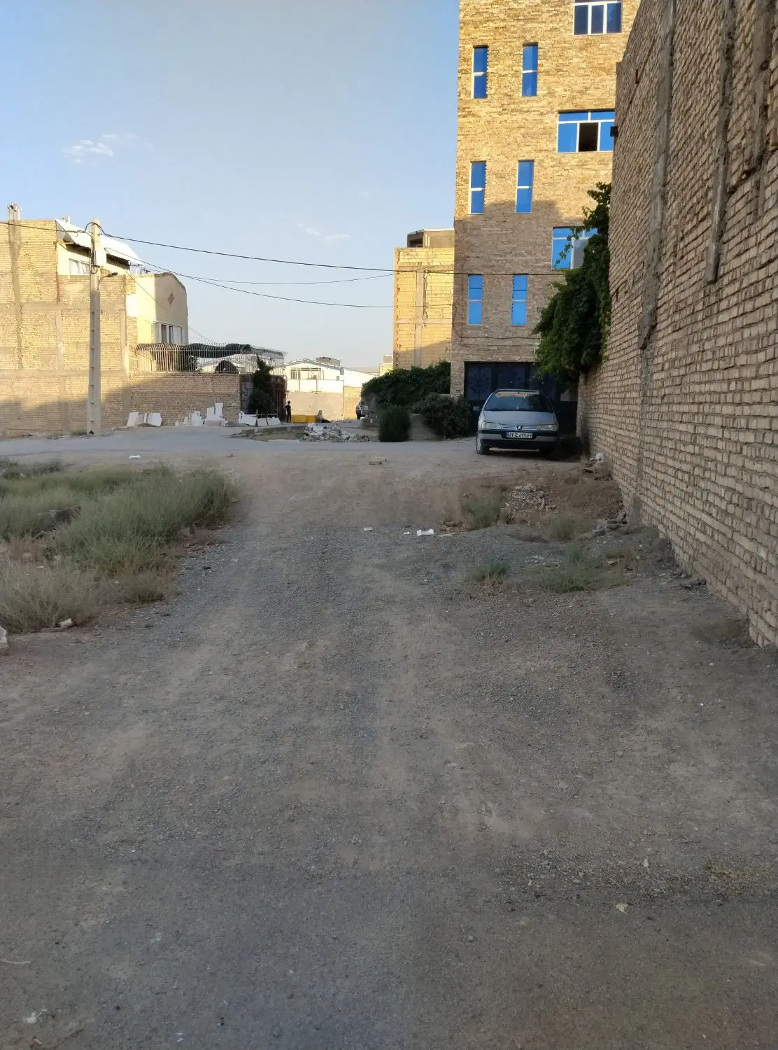 زمین مسکونی