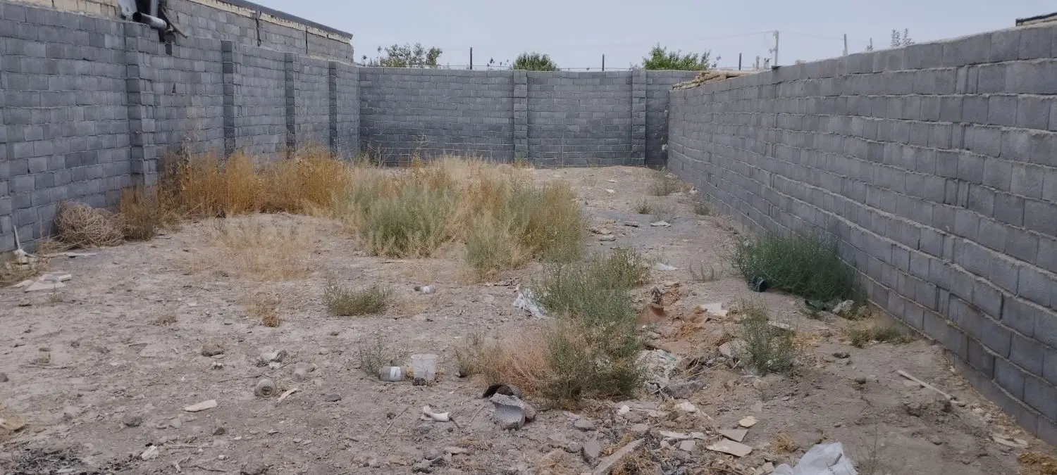 چهار دیواری ، کوچه آسفالت