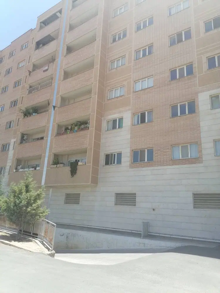 فروش فوق العاده یک آپارتمان شیک در شهرک گلستان