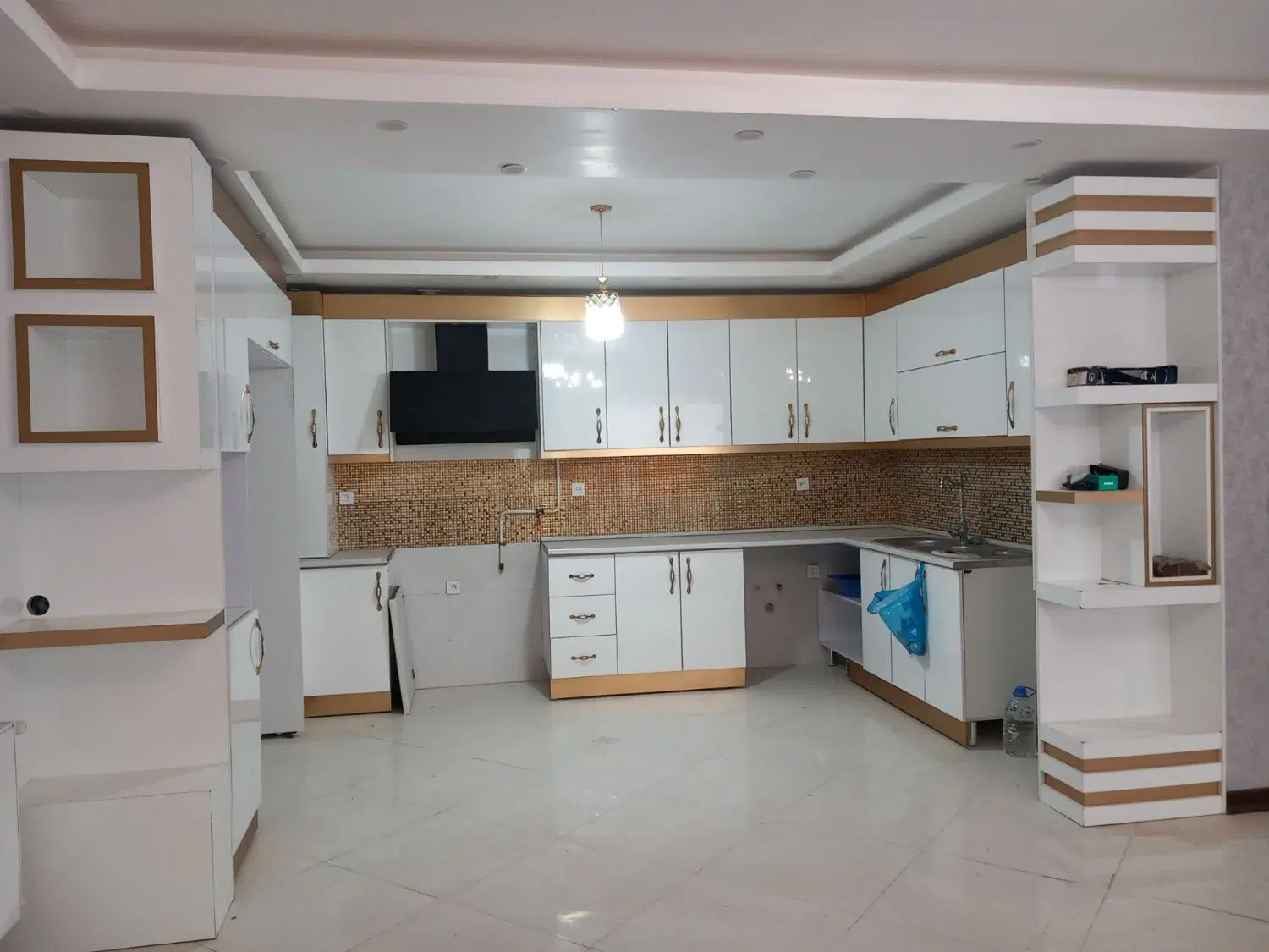 اجاره بالاویلایی خ ثامن کوچه ۲