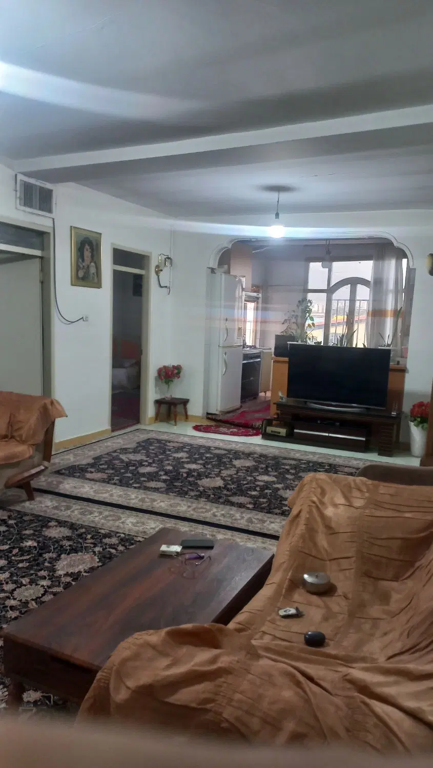 آپارتمان ۸۲ متری در شهرقدس