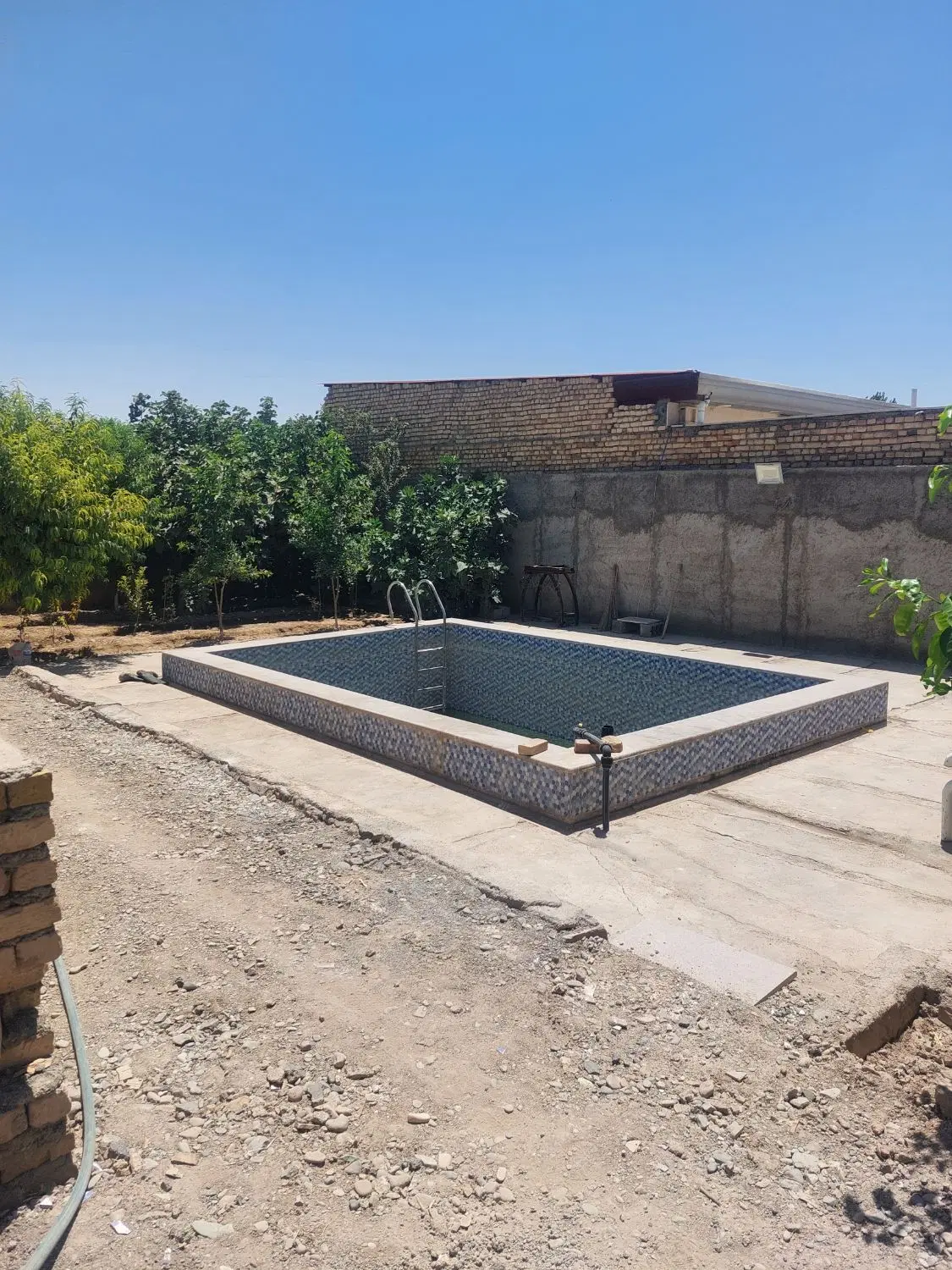 فروش باغچه یوسف رضا