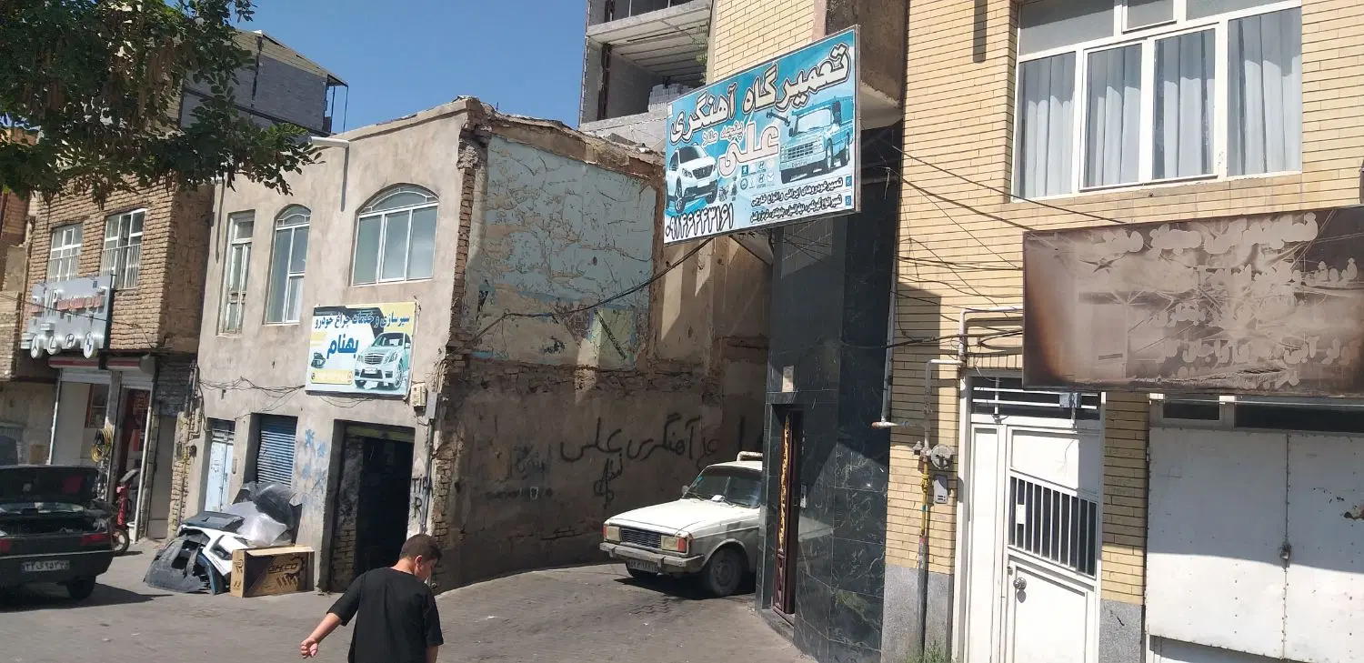 فروش۷۲متر مغازه ششدانگ بر خیابان