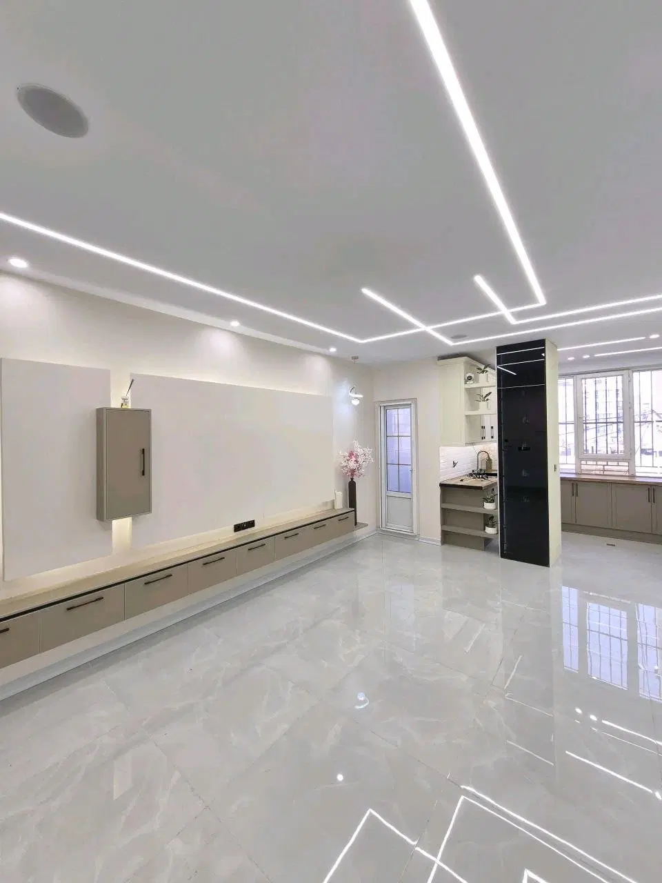 ۷۳متر۲خواب فول دیزاین پارکینگ آسانسور اندیشه فازیک
