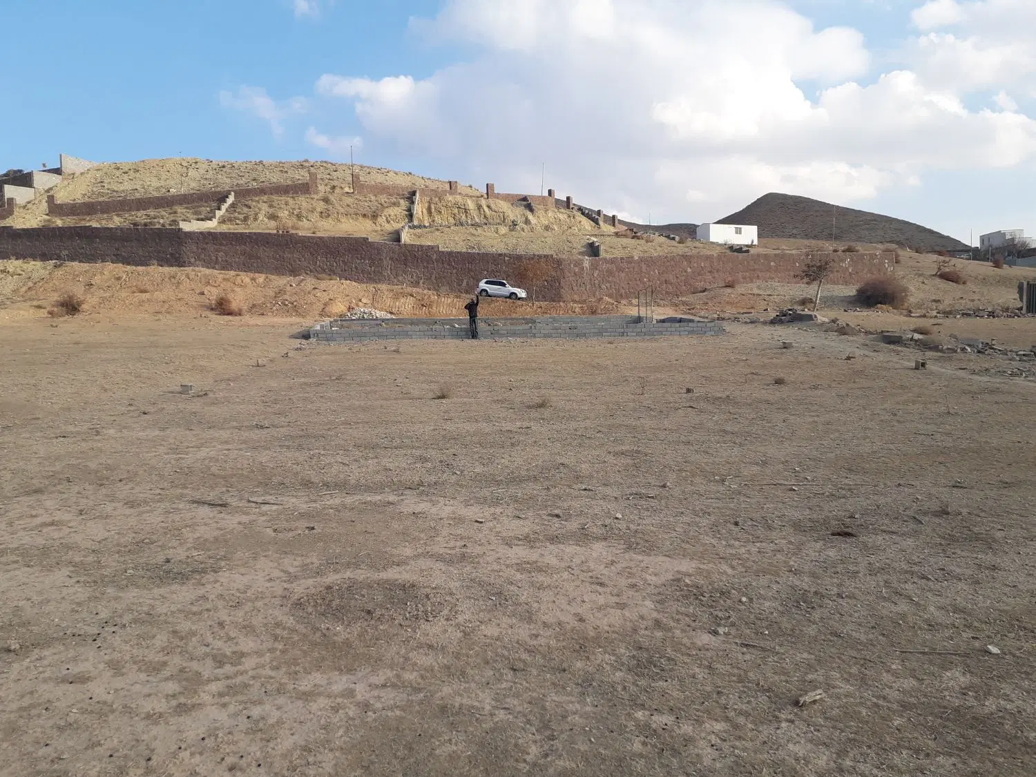 زمین فروشی