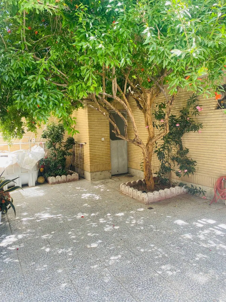 منزل ۱۲۰مترسنددار