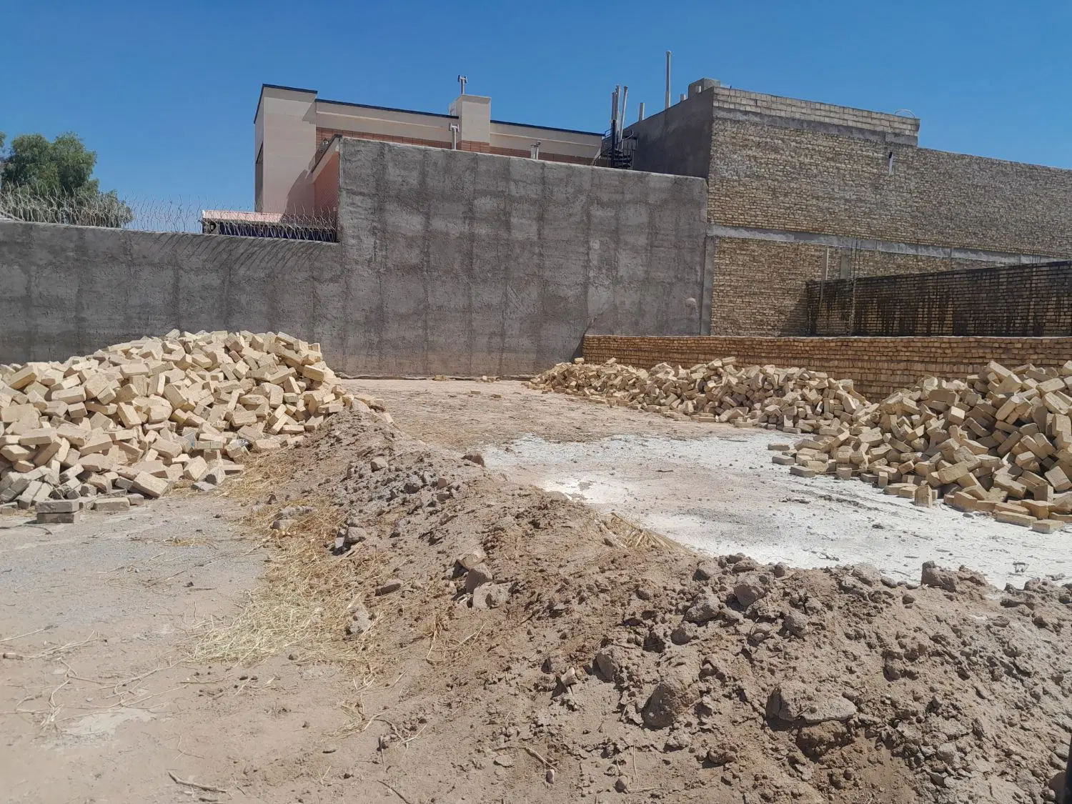 زمین جنوبی سرچشمه