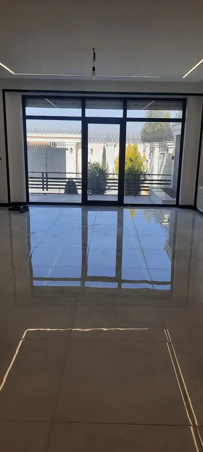اپارتمان ۹۷ونیم متری