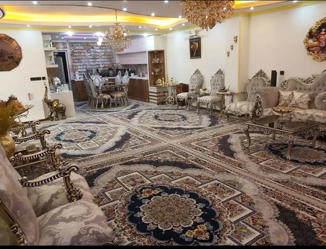 هم خونه اقا