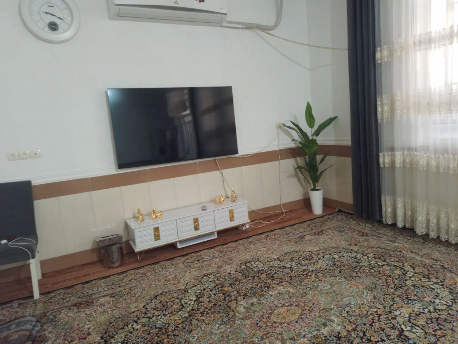ویلای ۱۲۰ متر شهرک پرواز کوچه لاله ۲۱