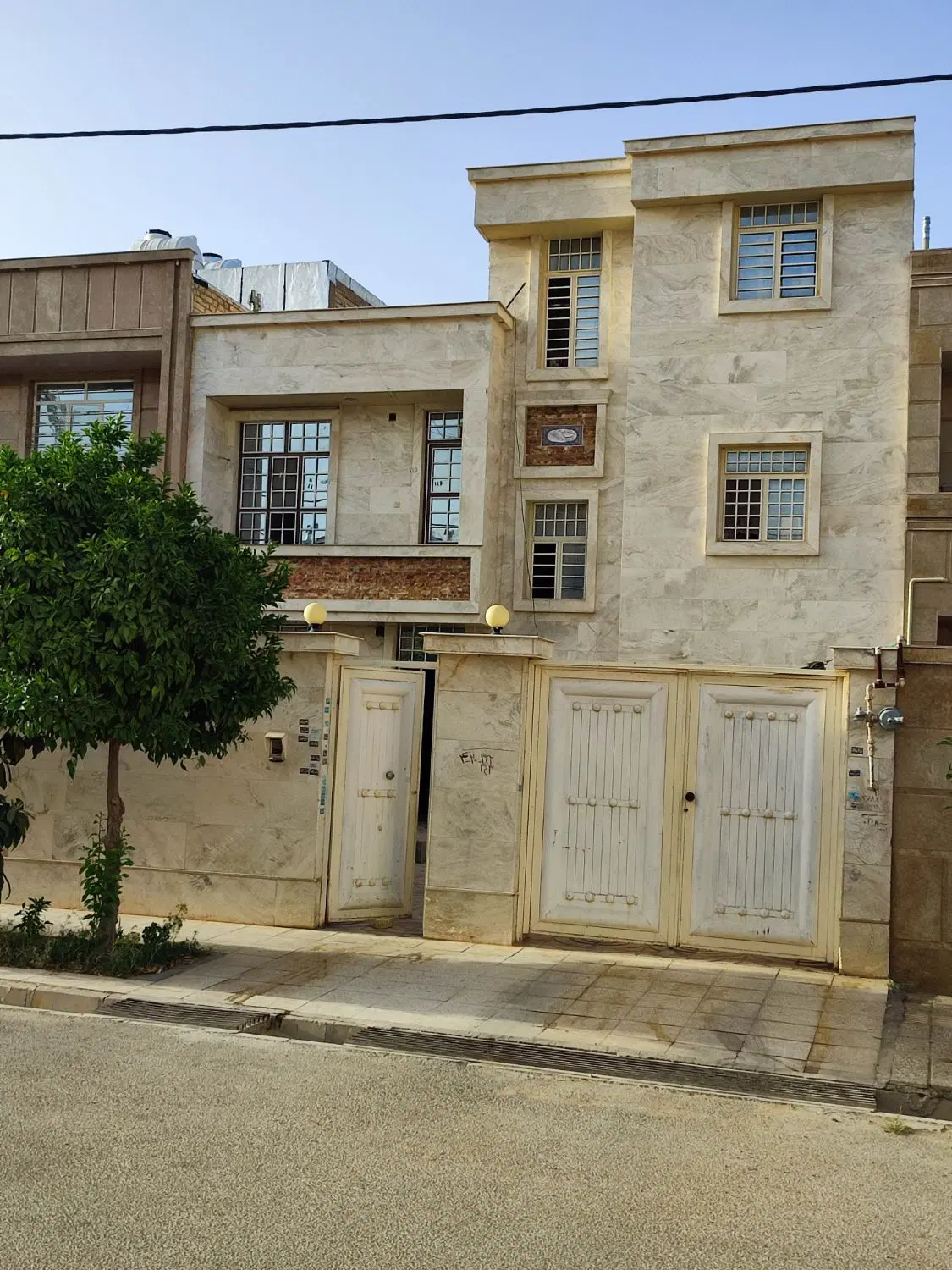 فروش منزل دوطبقه ویلایی