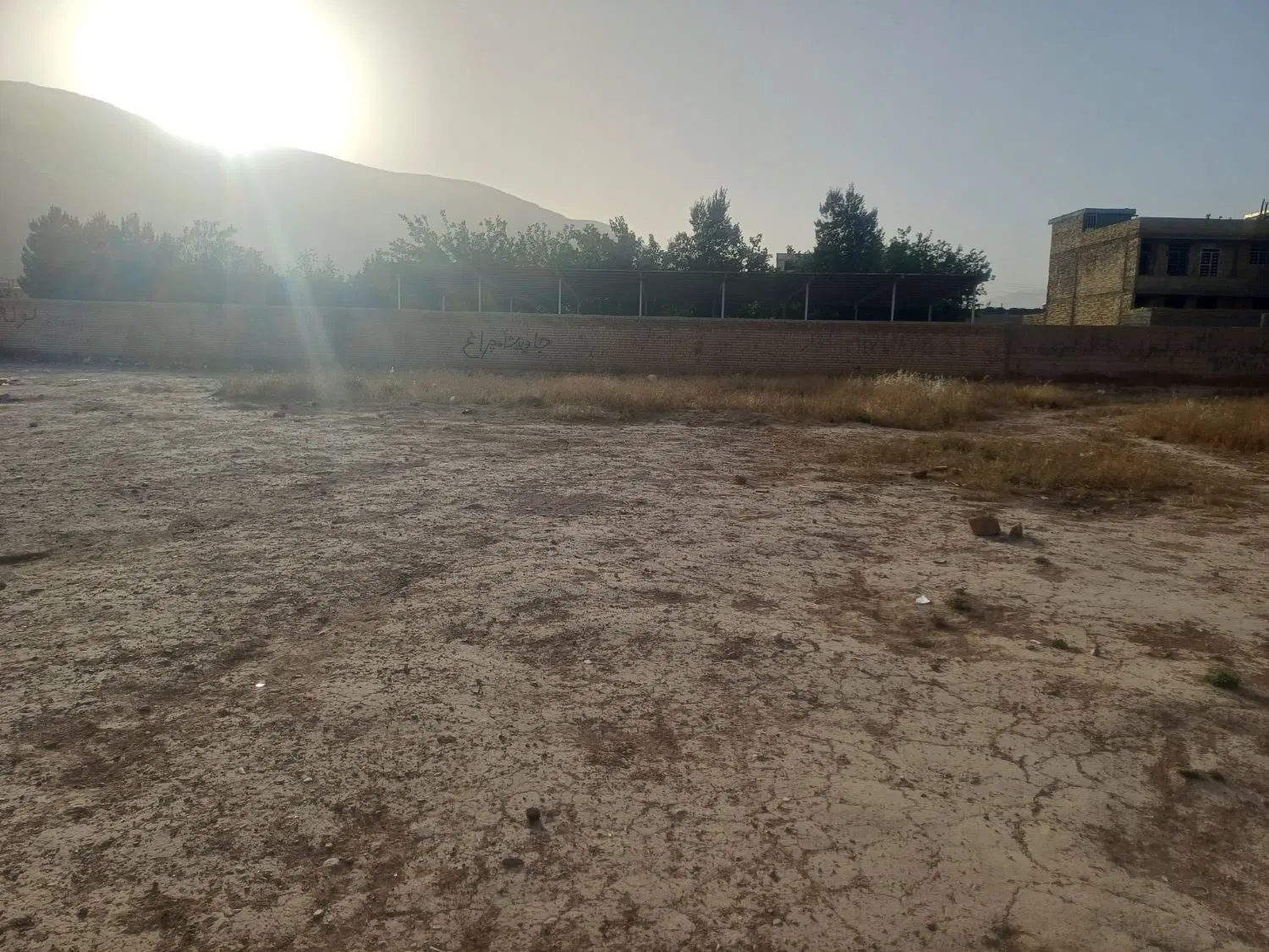 زمین مسکونی طرح هادی آماده ساخت ۱۴۰متری