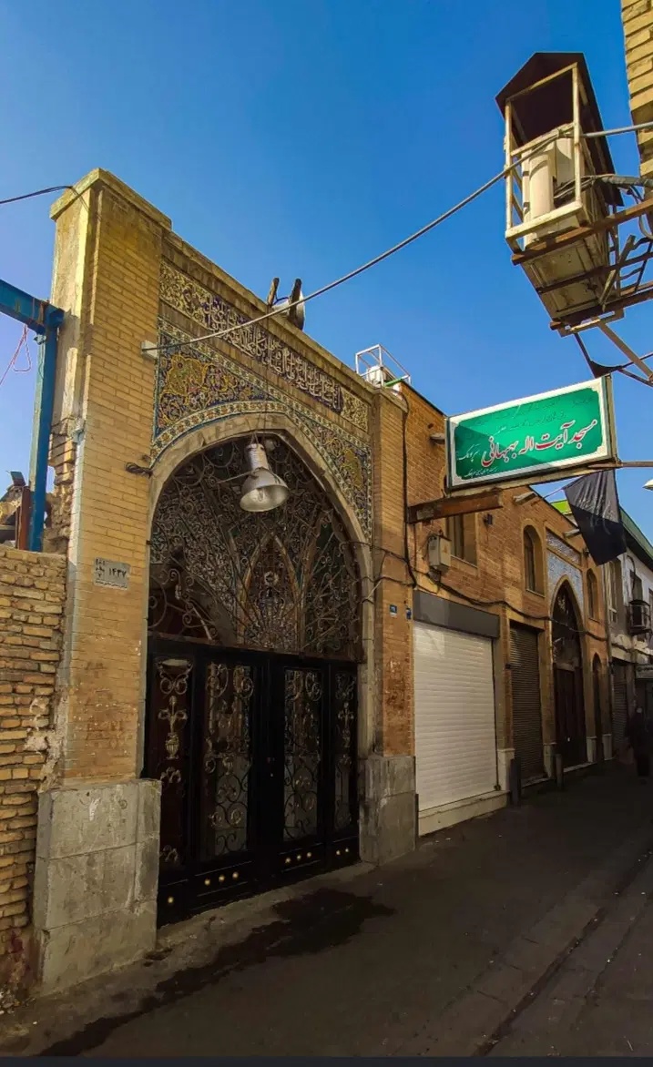 مغازه ۱۴ متری در پاساژ گل