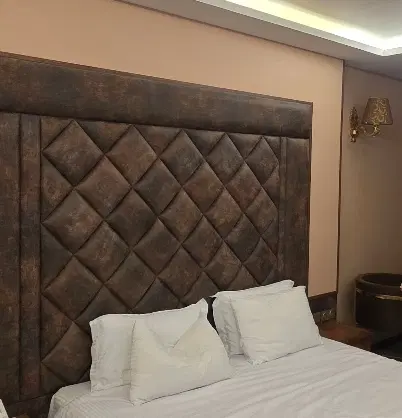 آپارتمان دوخوابه نوساز فروش با کابینت و کولر و سند