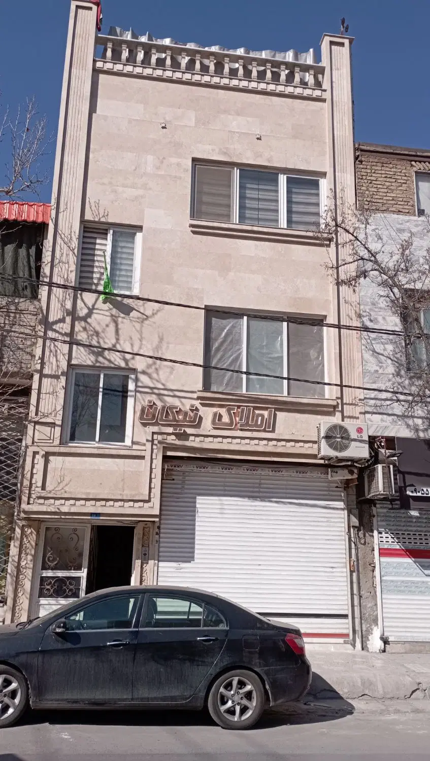 60 متر همکف نزدیک خیام دفتری اداری مسکونی