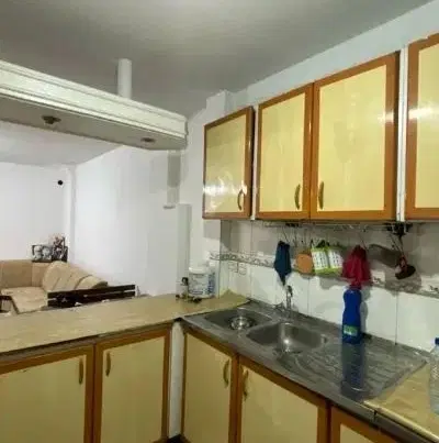آپارتمان ۵۳متری.بر کمیل غربی.با پارکینگ غیرمزاحم
