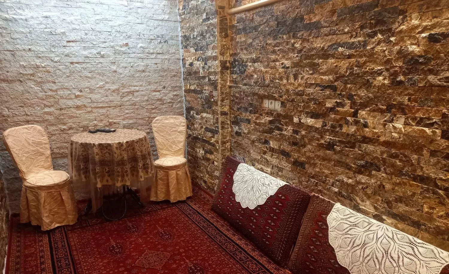 مرکزشهرسمنان یه واحدنقلی وباصفا