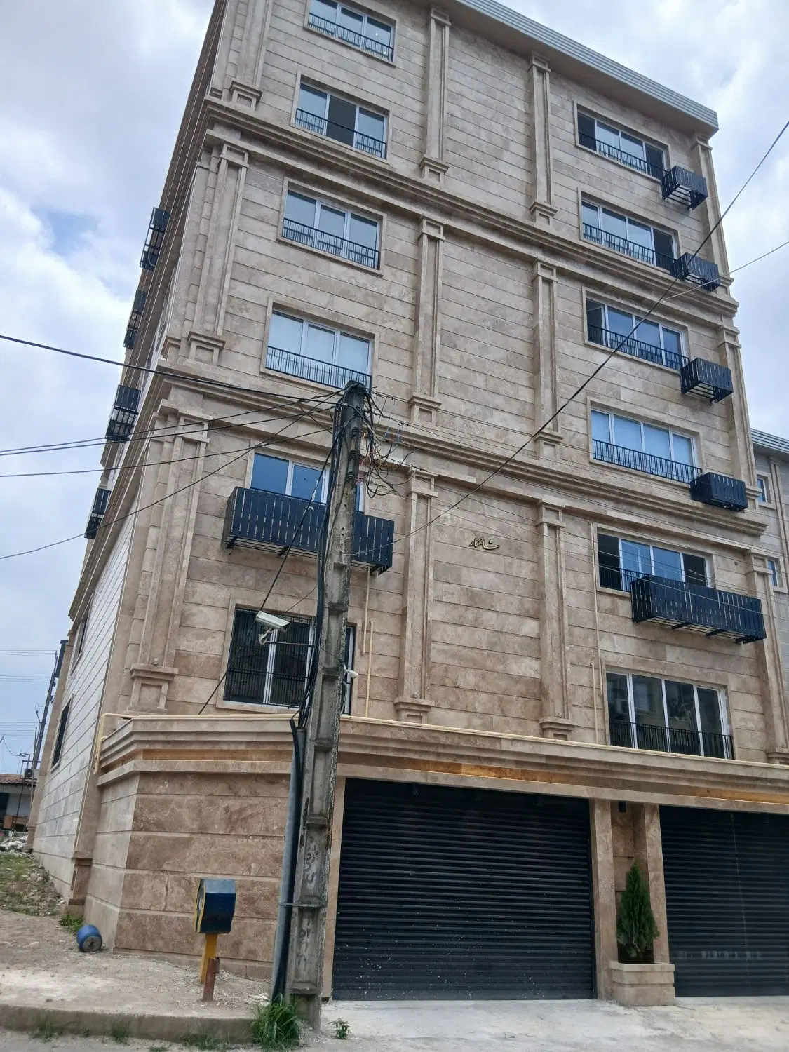 آپارتمان ۱۰۵ متری