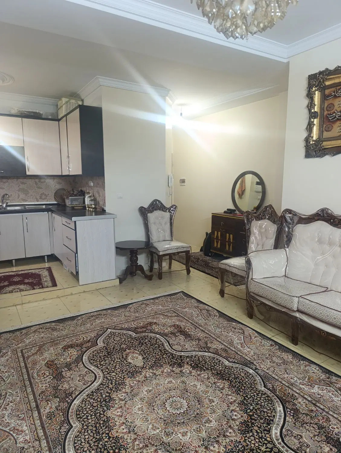 ۵۰متر آپارتمان درطبقه دوم باآسانسور خ بدخشان کمالی