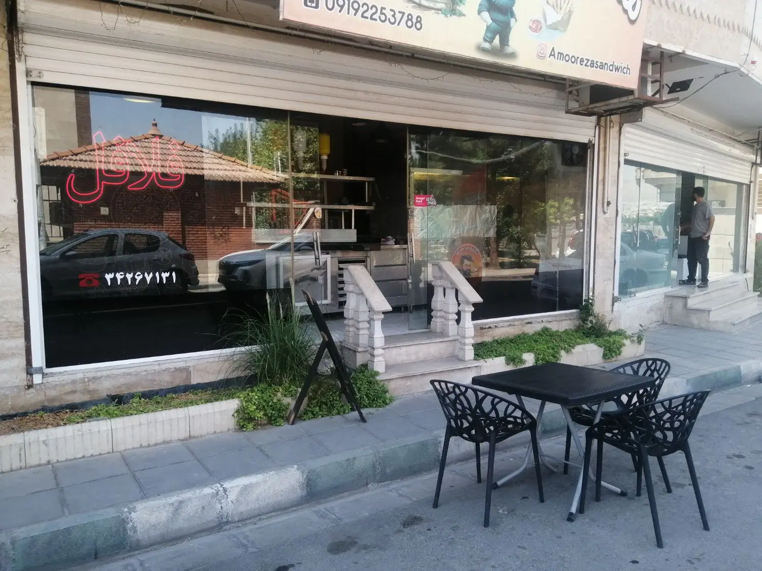 مغازه 25متری فست فود آماده باتجهیزات