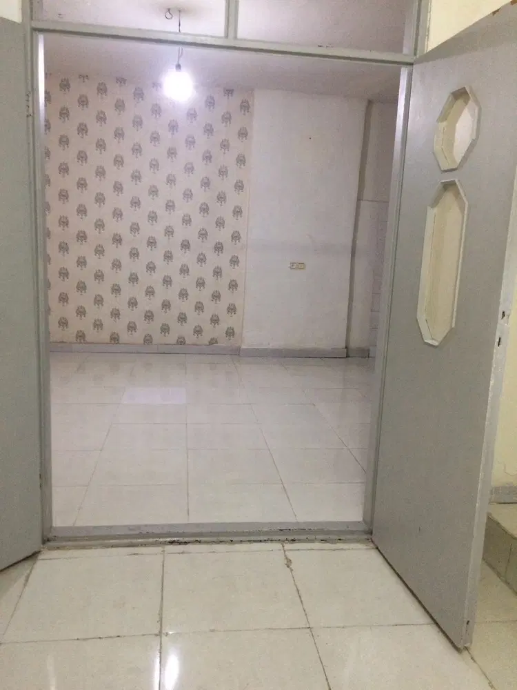 خانه ۵۰ متری همکف حیاط دار
