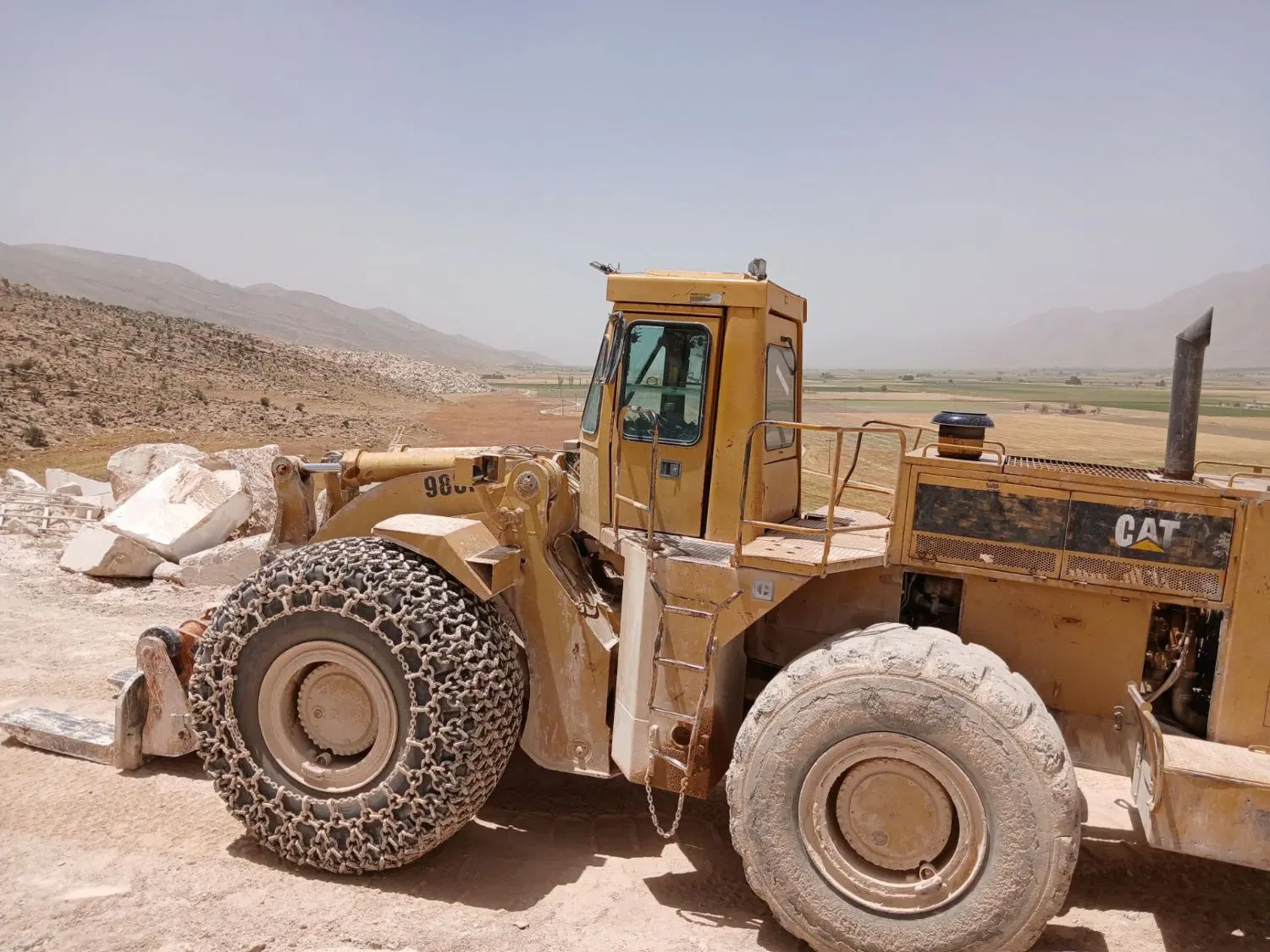فروش معدن سنگ
