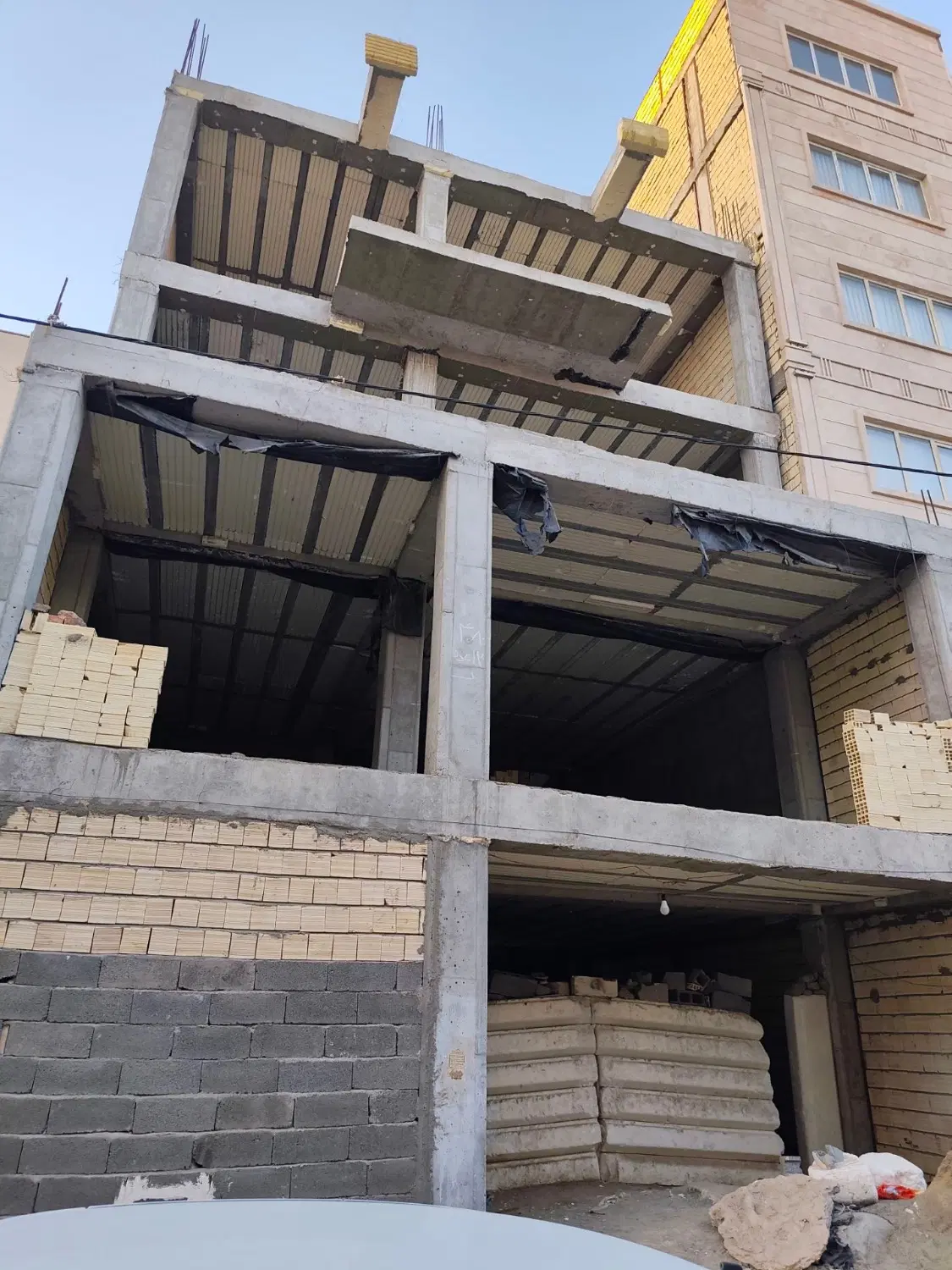 علوم پزشکی با پروانه حدود ۱۰۰۰ مترمربع