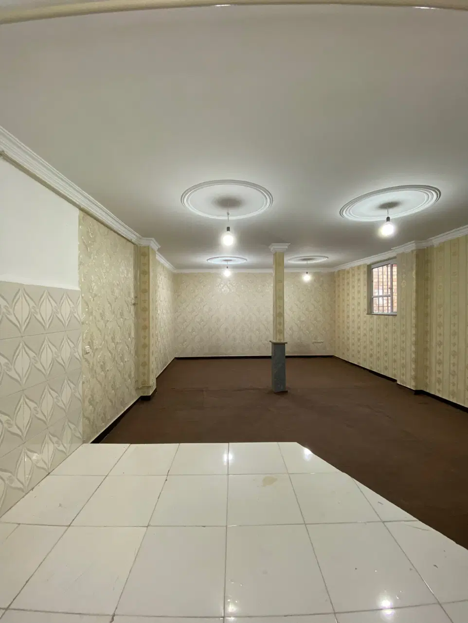 خانه ۶۵ متری ماشین رو در بهشتی عباسی