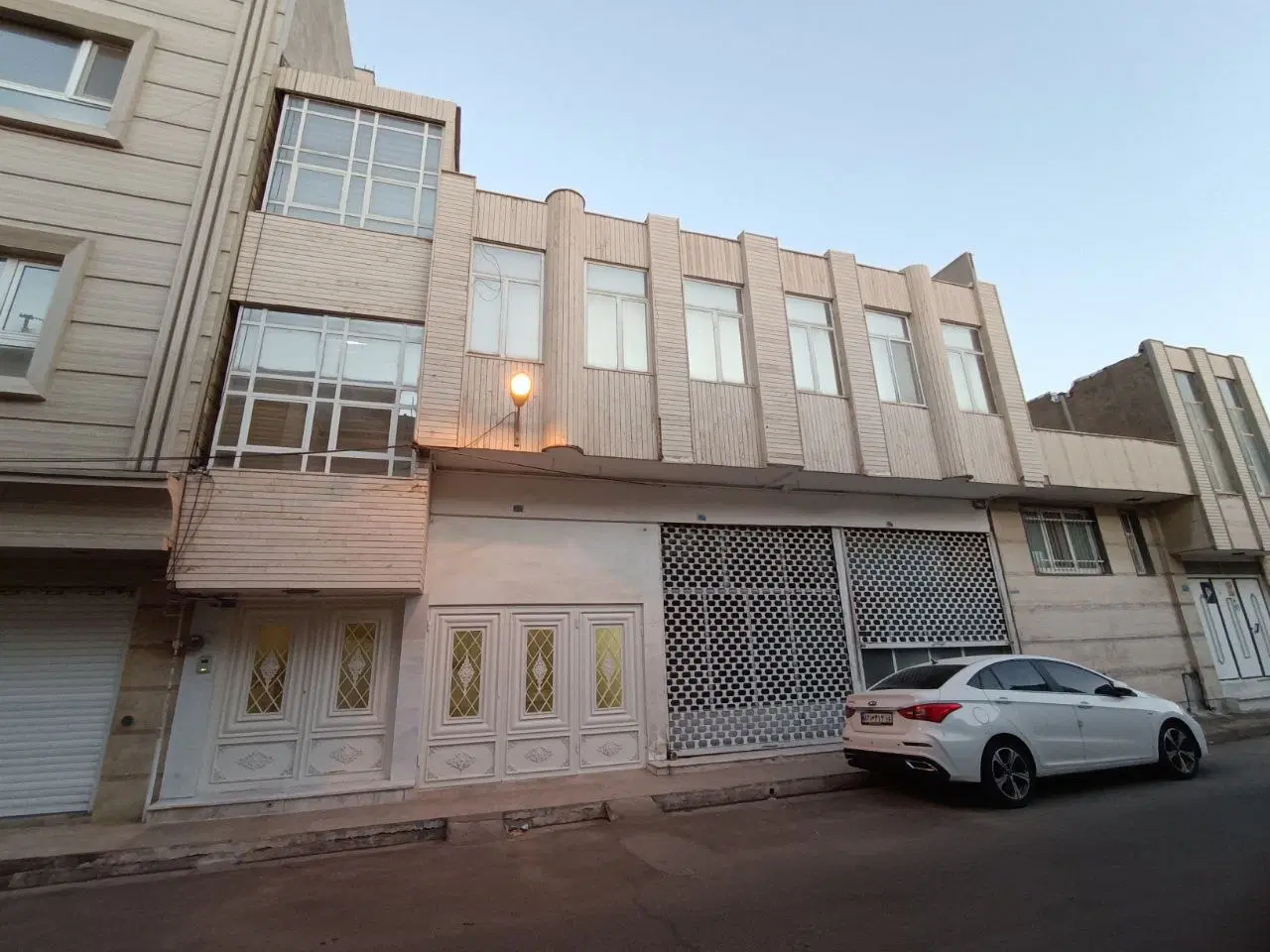 منزل ویلایی ۱۱۰ متری ، امام