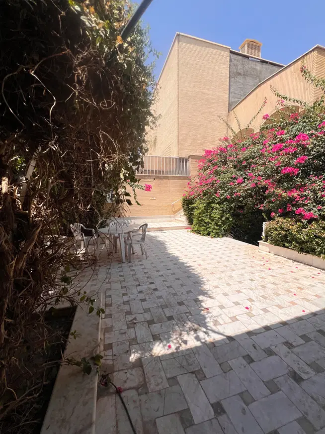 ۳۰۰متر(پروانه۶طبقه روی تجاری)۳بر شهرک قدس
