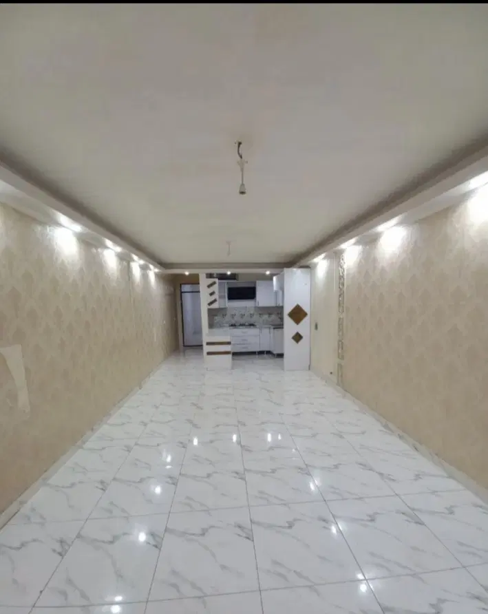 یک واحد همکف بر خیابان بیست متری مارالان  ۸۰ متر