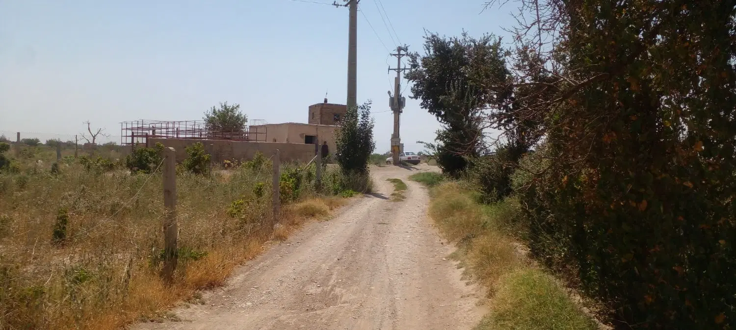 ۲۵۰۰ متر سنددار با آب و برق