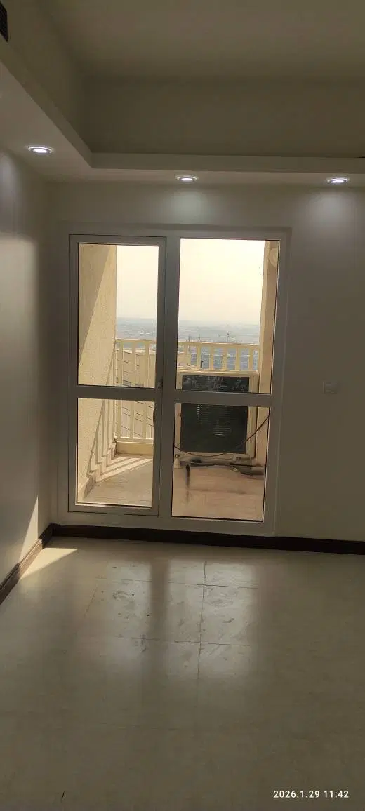 رهن و اجاره آپارتمان سه خوابه در شهرک چشمه