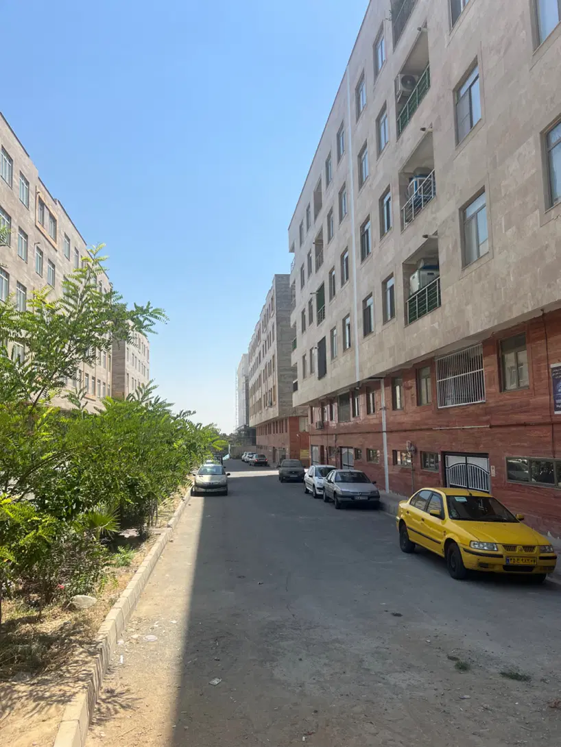 ۷۵ متر دو خواب سیزده آبان
