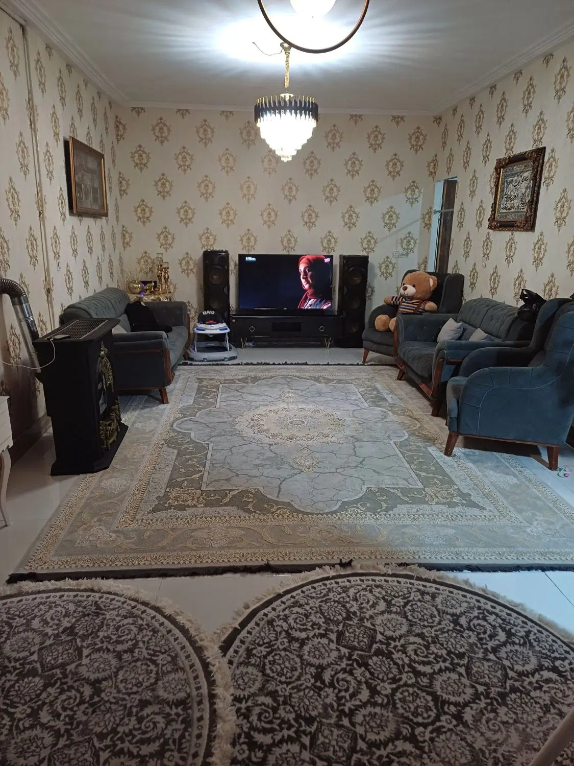 خانه ویلایی خیابان کهمان