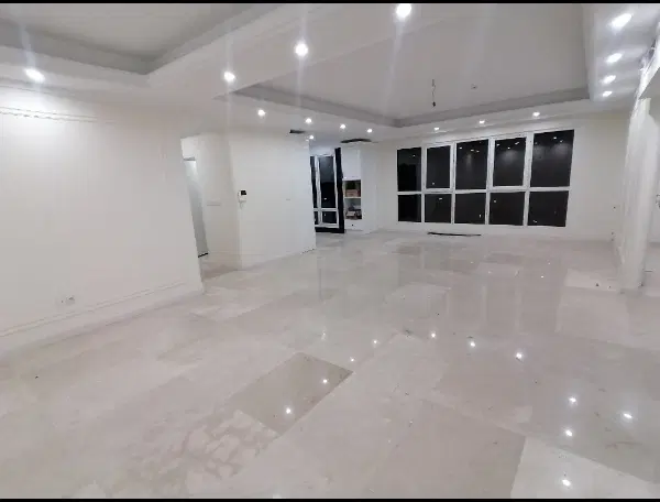 95 متر _2 خواب_سالن پرده خور