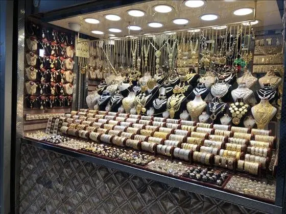 تجاری جواهر و طلا ۱۴ متر پاساژ سپید تهرانپارس