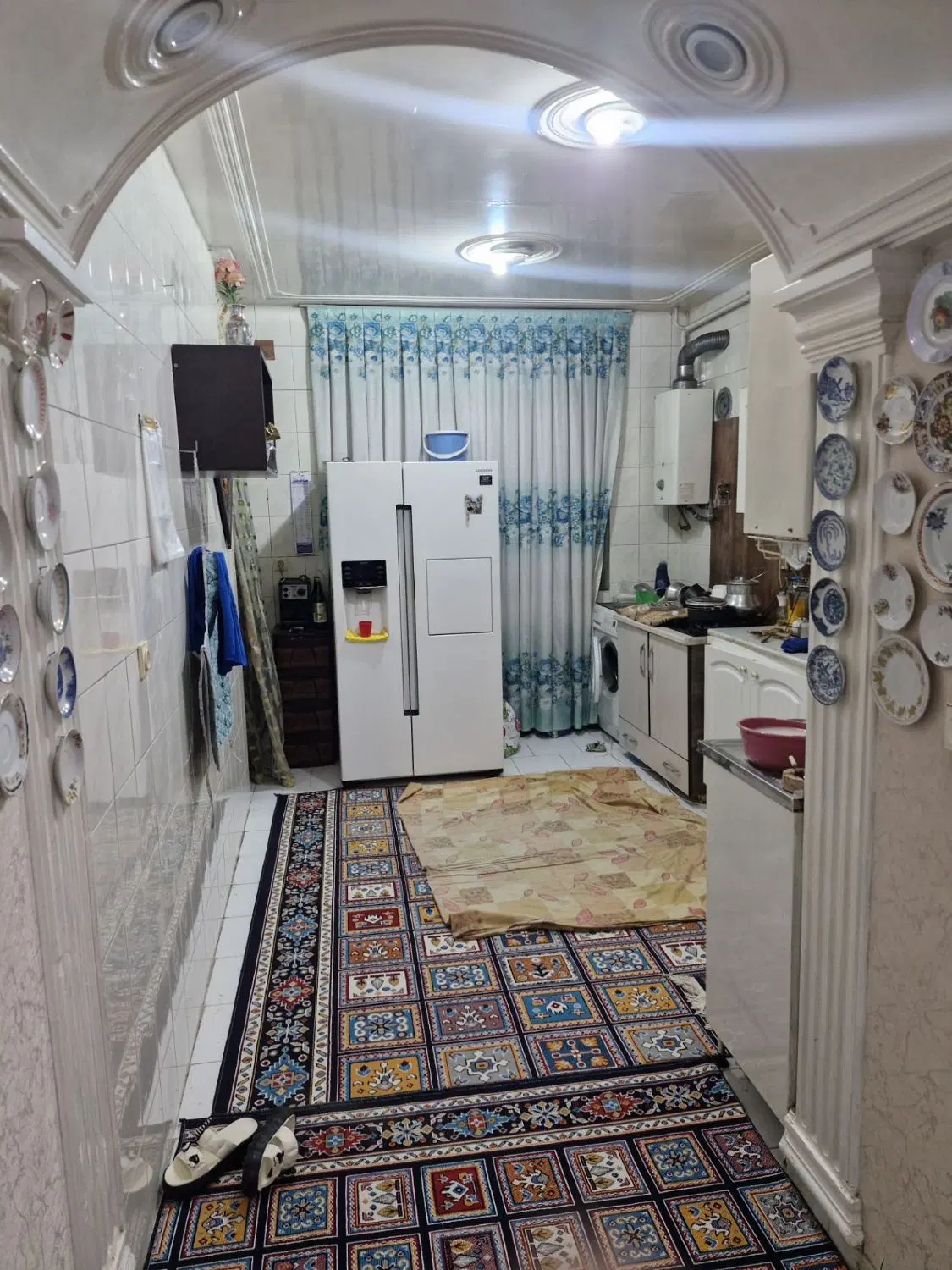 ملک آباد نبش بن بست زرکشان روی تجاری ۹۰ متری