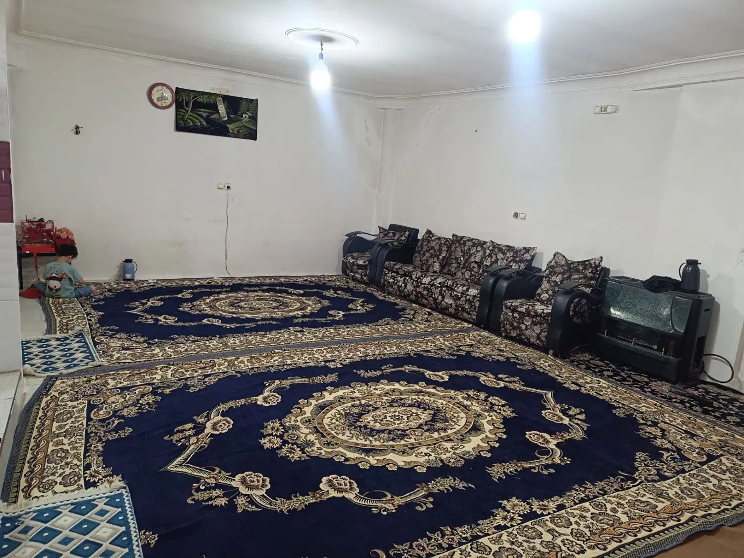 فروش آپارتمان ۱۰۰ متری طبقه سوم  تک واحدی