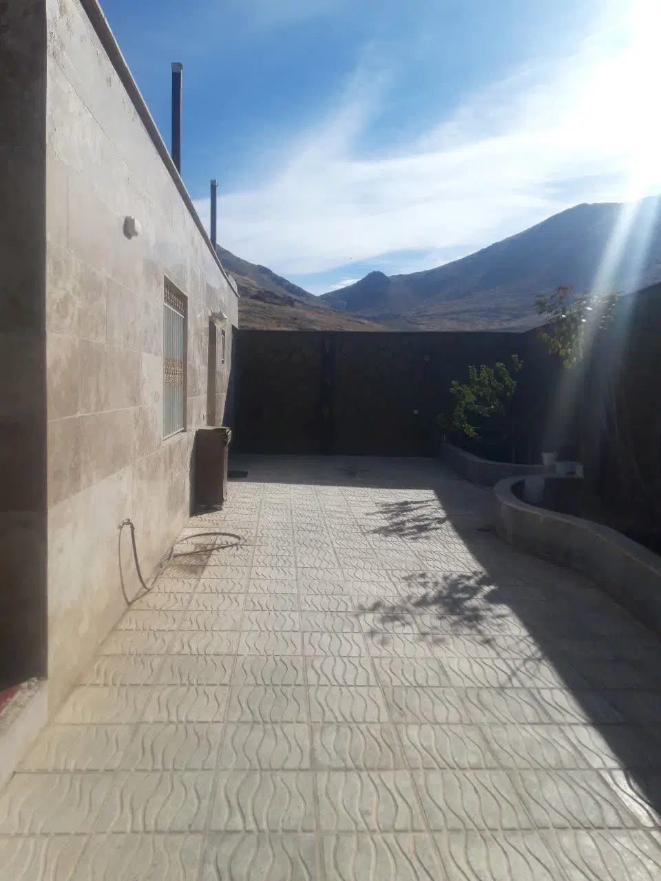 حسین آبادابتدای روستا