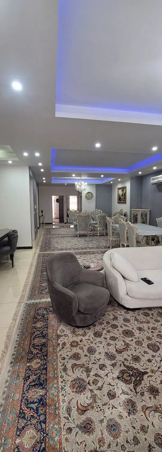 زمین 300متری با 510متر بنا قابل سکونت _دریاچه