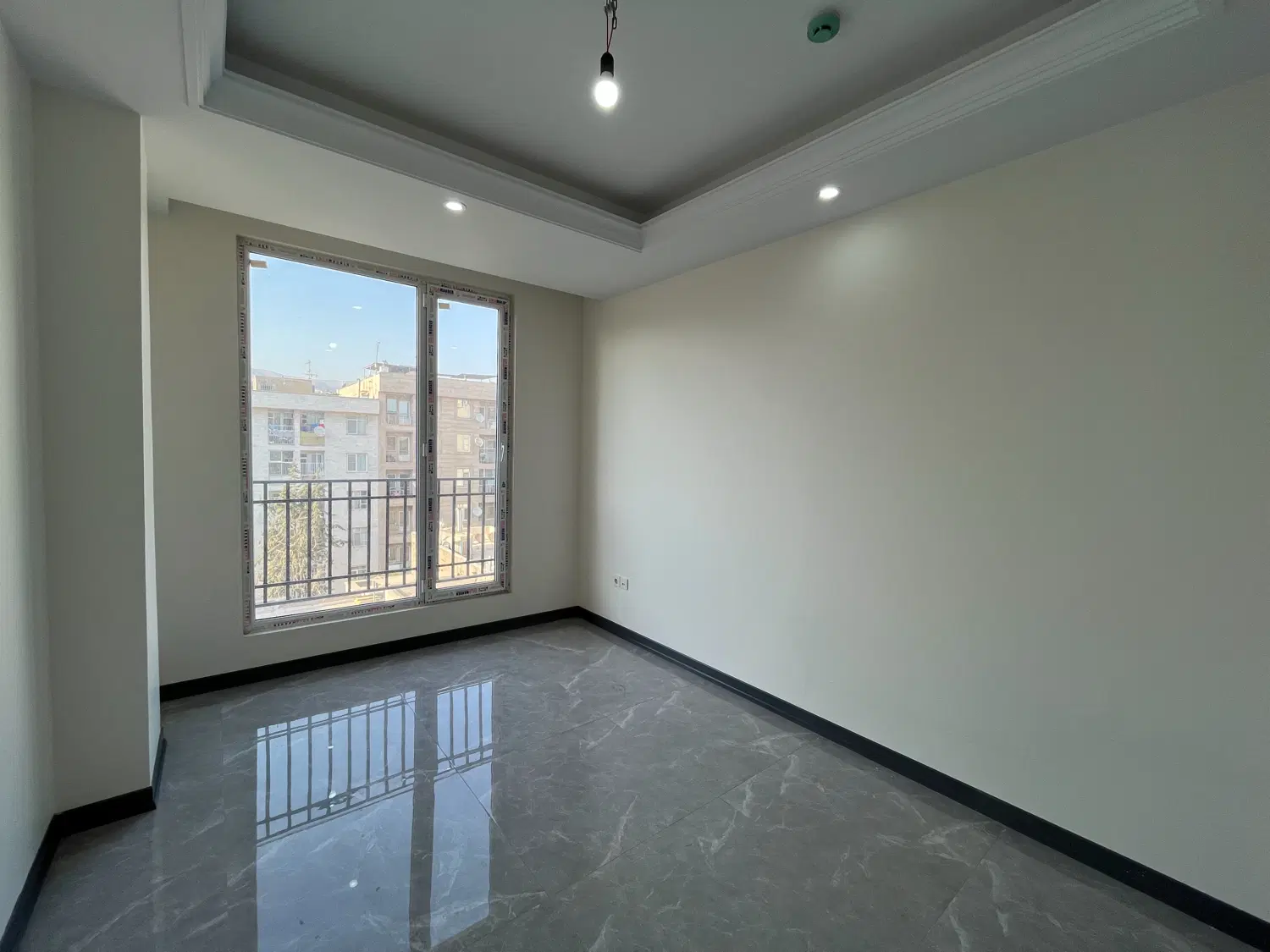 فروش اپارتمان۱۰۰ متر _دو خواب _نوساز_ تهرانپارس _