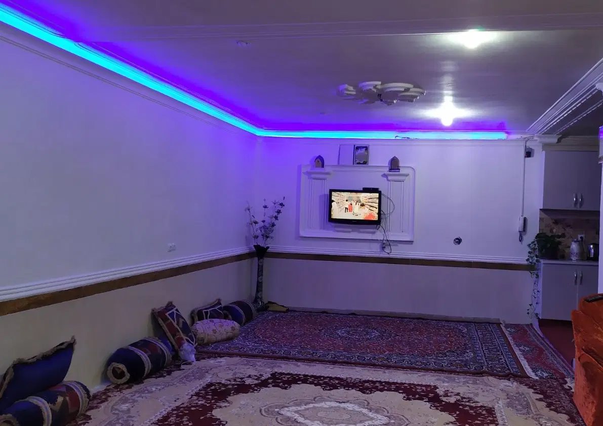 اجاره خونه - طبقه بالا مستقل