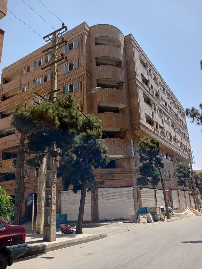 واحد ۱۳۷متر همایون ویلا خیابان میخک