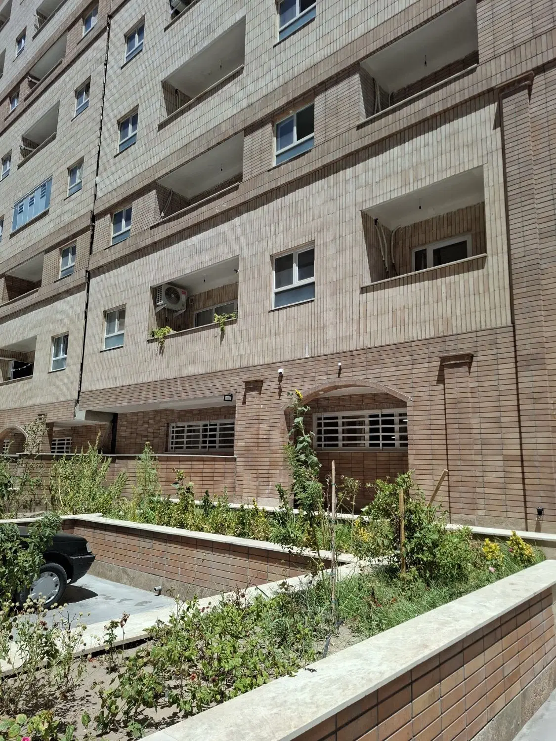 آپارتمان ۱۰۵ متری گل و گهر مستر دار