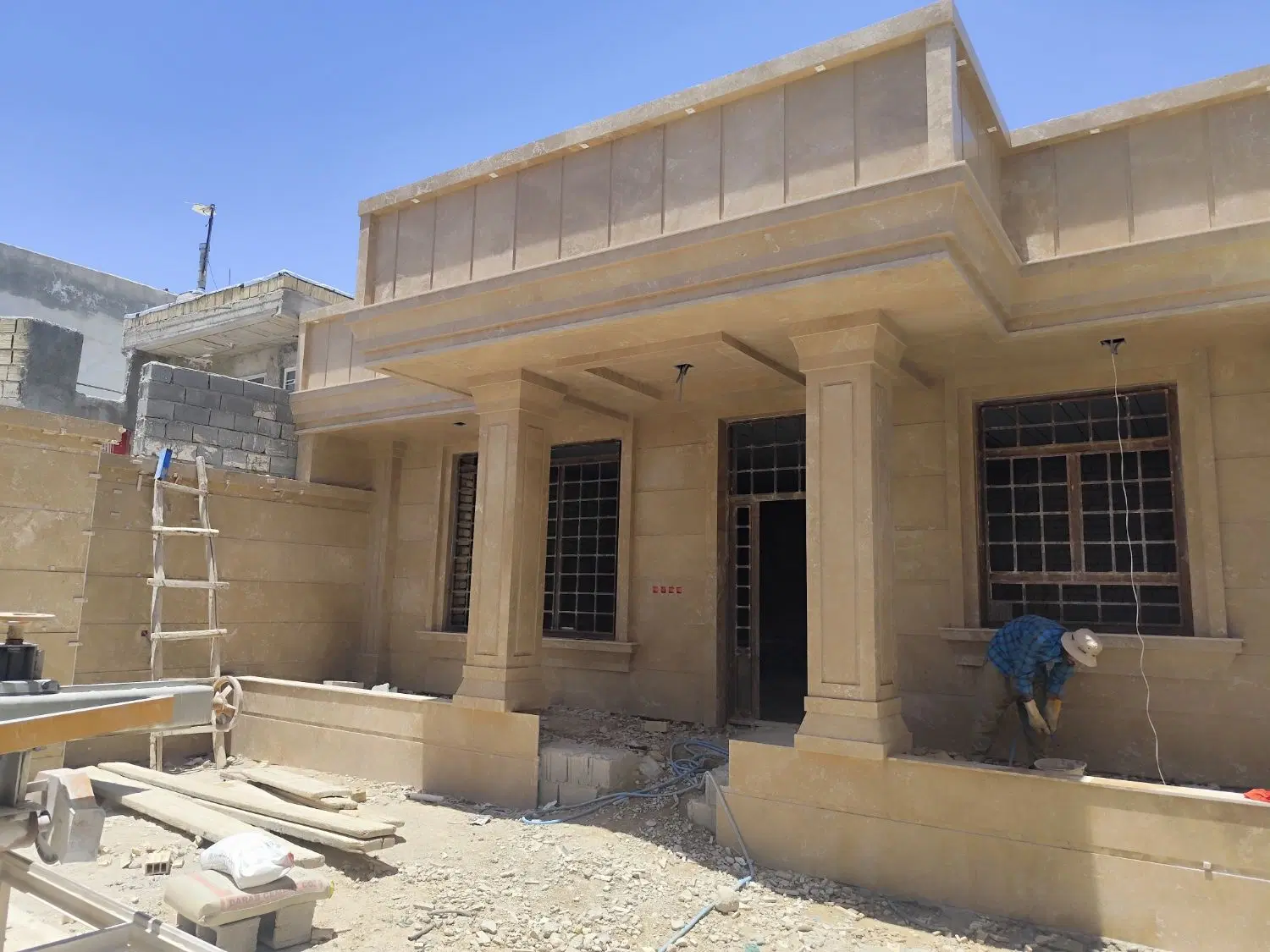 فروش منزل مسکونی درب حیاط
