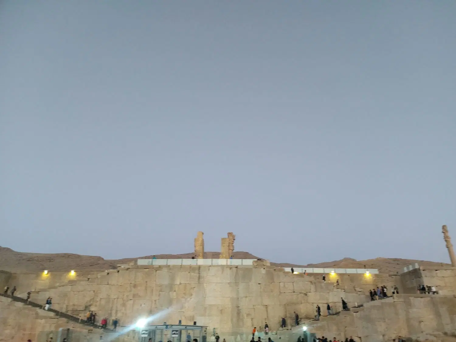 زمین مسکونی داری سند تک برگ